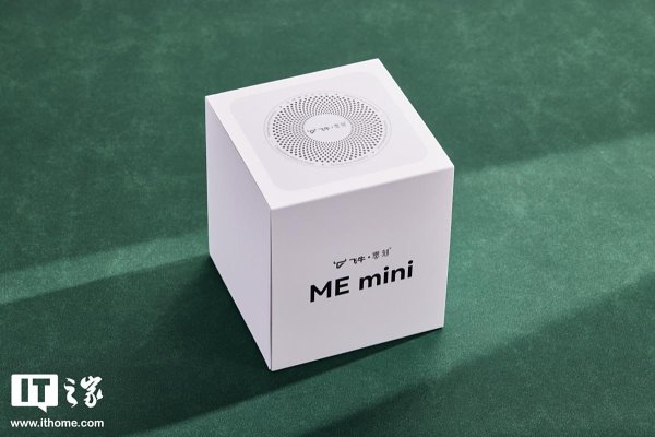 趣操盘 千元六盘位全闪 NAS，零刻飞牛联名 ME mini 私有云体验评测